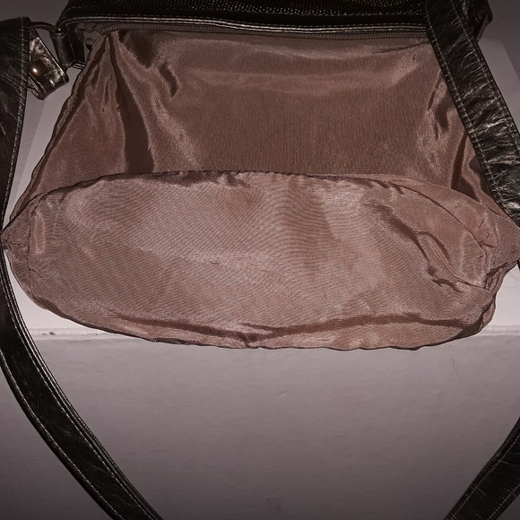 Whiting & Davis gold metallic mesh crossbody bag - Picture 8 of 8